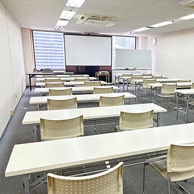 梅田 17階-C教室 【定員32名】